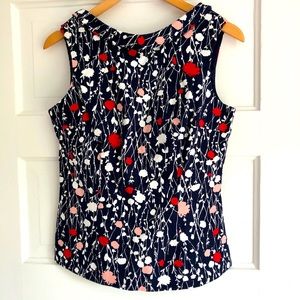 Boden lined top in navy